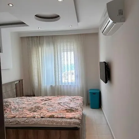 Deniz Manzarali Havuzlu Apartamento Alanya